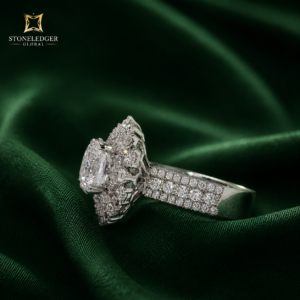 Royal Halo Luxe Diamond Ring